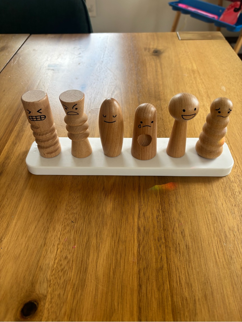 Lovevery Wooden Emotion Peg Set - Natural